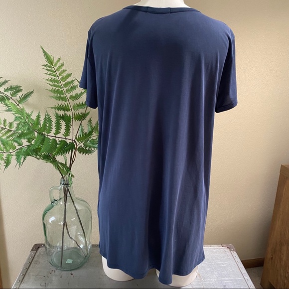 Kim & Cami short sleeve tunic - Picture 3 of 6